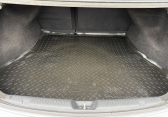 Подержанный автомобиль Hyundai Elantra Sedan 2010 года (15 фото)