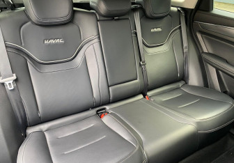 Подержанный автомобиль Haval Jolion 2023 года (11 фото)