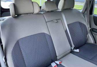 Подержанный автомобиль Nissan X-Trail 2006 года (10 фото)