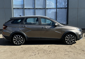 Подержанный автомобиль LADA (ВАЗ) Vesta Wagon 2025 года (5 фото)