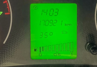 Подержанный автомобиль LADA (ВАЗ) Granta Liftback 2015 года (12 фото)