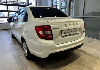 Подержанный автомобиль LADA (ВАЗ) Granta Sedan 2023 года (8 фото)