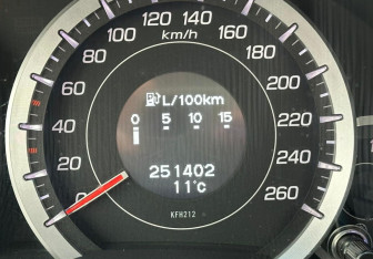 Подержанный автомобиль Honda Accord Sedan 2012 года (12 фото)