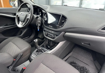 Подержанный автомобиль LADA (ВАЗ) Vesta Wagon 2020 года (11 фото)