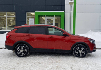 Подержанный автомобиль LADA (ВАЗ) Vesta Wagon 2019 года (4 фото)