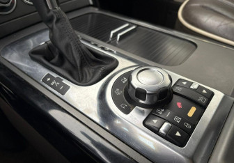 Подержанный автомобиль Land Rover Range Rover 2010 года (14 фото)