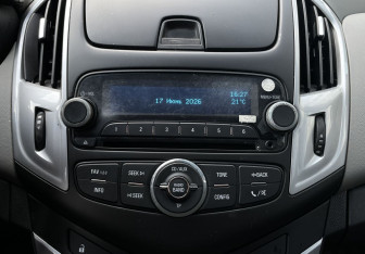 Подержанный автомобиль Chevrolet Cruze Sedan 2012 года (15 фото)