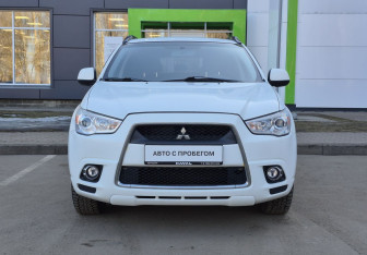 Подержанный автомобиль Mitsubishi ASX 2012 года (2 фото)