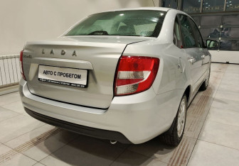 Подержанный автомобиль LADA (ВАЗ) Granta Liftback 2022 года (7 фото)