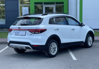 Подержанный автомобиль Kia Rio Hatchback 2019 года (5 фото)