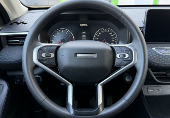 Подержанный автомобиль Haval Jolion 2024 года (12 фото)