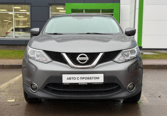Подержанный автомобиль Nissan Qashqai 2018 года (2 фото)