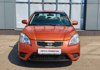 Подержанный автомобиль Kia Rio Sedan 2010 года (2 фото)