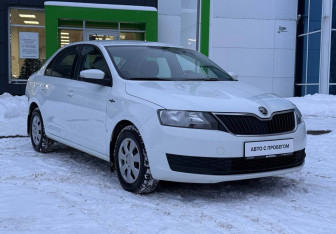 Подержанный автомобиль Skoda Rapid Liftback 2018 года (3 фото)
