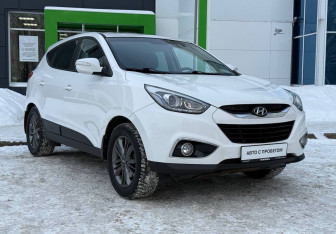 Подержанный автомобиль Hyundai ix35 2014 года (3 фото)