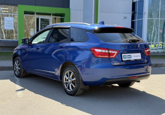 Подержанный автомобиль LADA (ВАЗ) Vesta Wagon 2021 года (7 фото)