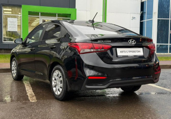 Подержанный автомобиль Hyundai Solaris Sedan 2017 года (7 фото)