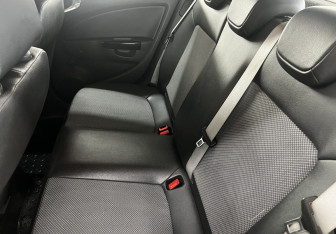 Подержанный автомобиль Opel Corsa 2008 года (12 фото)