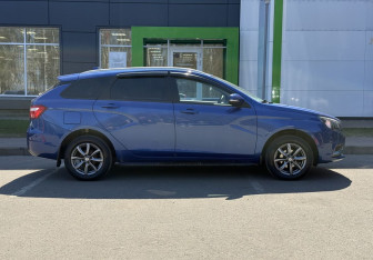 Подержанный автомобиль LADA (ВАЗ) Vesta Wagon 2021 года (4 фото)