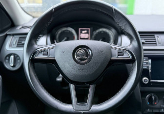 Подержанный автомобиль Skoda Rapid Liftback 2019 года (12 фото)