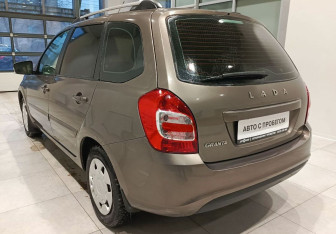 Подержанный автомобиль LADA (ВАЗ) Granta Wagon 2019 года (10 фото)
