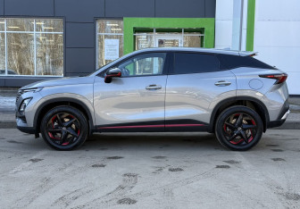 Подержанный автомобиль Omoda C5 2023 года (8 фото)