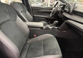 Новый Toyota Camry Sedan 2025 (9 фото)