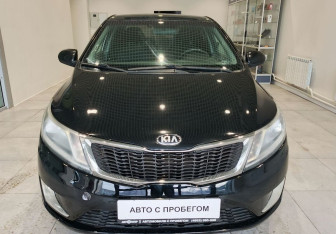 Подержанный автомобиль Kia Rio Sedan 2013 года (2 фото)