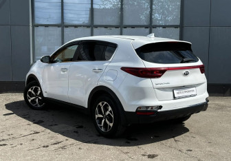 Подержанный автомобиль Kia Sportage 2020 года (5 фото)