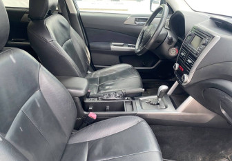 Подержанный автомобиль Subaru Forester Suv 2011 года (9 фото)
