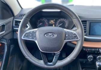 Подержанный автомобиль LADA (ВАЗ) Vesta Sedan 2024 года (12 фото)