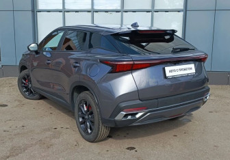 Подержанный автомобиль Omoda C5 2023 года (6 фото)