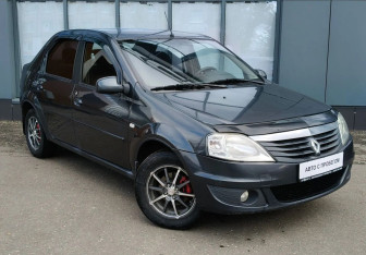Подержанный автомобиль Renault Logan Sedan 2010 года (3 фото)