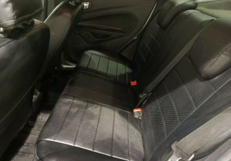 Подержанный автомобиль Ford Fiesta Sedan 2016 года (14 фото)