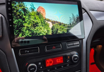 Подержанный автомобиль Ford Mondeo Sedan 2013 года (14 фото)