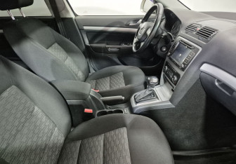 Подержанный автомобиль Skoda Octavia Wagon 2013 года (10 фото)