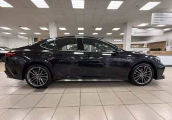 Новый Toyota Camry Sedan 2025 (4 фото)