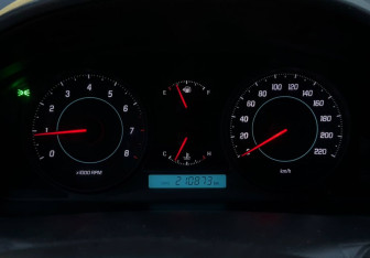 Подержанный автомобиль Chevrolet Captiva 2013 года (13 фото)