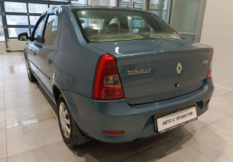 Подержанный автомобиль Renault Logan Sedan 2012 года (8 фото)
