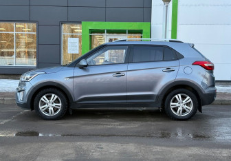 Подержанный автомобиль Hyundai Creta 2017 года (8 фото)