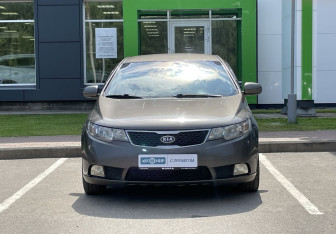 Подержанный автомобиль Kia Cerato Sedan 2010 года (2 фото)