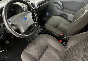 Подержанный автомобиль LADA (ВАЗ) Kalina Wagon 2012 года (9 фото)