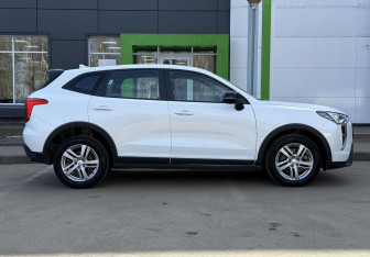 Подержанный автомобиль Haval Jolion 2024 года (4 фото)