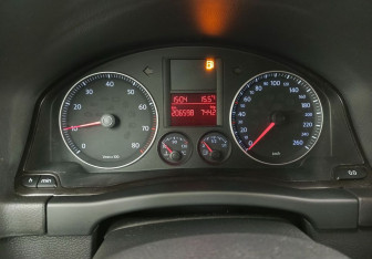 Подержанный автомобиль Volkswagen Golf Plus 2008 года (13 фото)