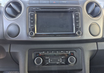 Подержанный автомобиль Volkswagen Amarok 2013 года (14 фото)