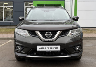 Подержанный автомобиль Nissan X-Trail 2015 года (2 фото)