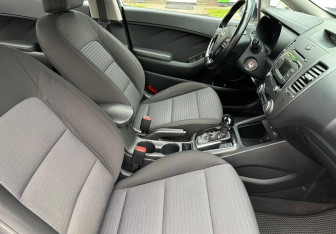 Подержанный автомобиль Kia Cerato Sedan 2019 года (10 фото)