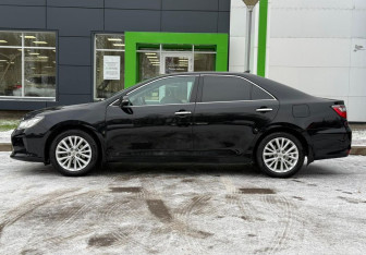 Подержанный автомобиль Toyota Camry Sedan 2014 года (8 фото)