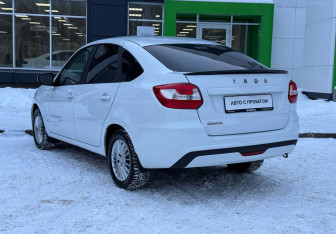 Подержанный автомобиль LADA (ВАЗ) Granta Liftback 2023 года (7 фото)