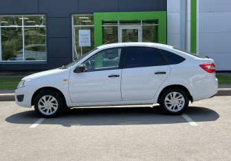 Подержанный автомобиль LADA (ВАЗ) Granta Liftback 2016 года (8 фото)